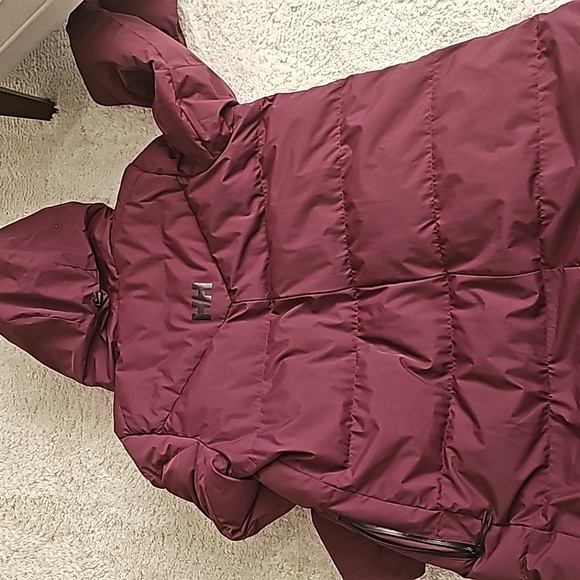 EUC Helly Hansen Adore Puffy Parker. Wine/Burgandy XL. - Picture 10 of 13